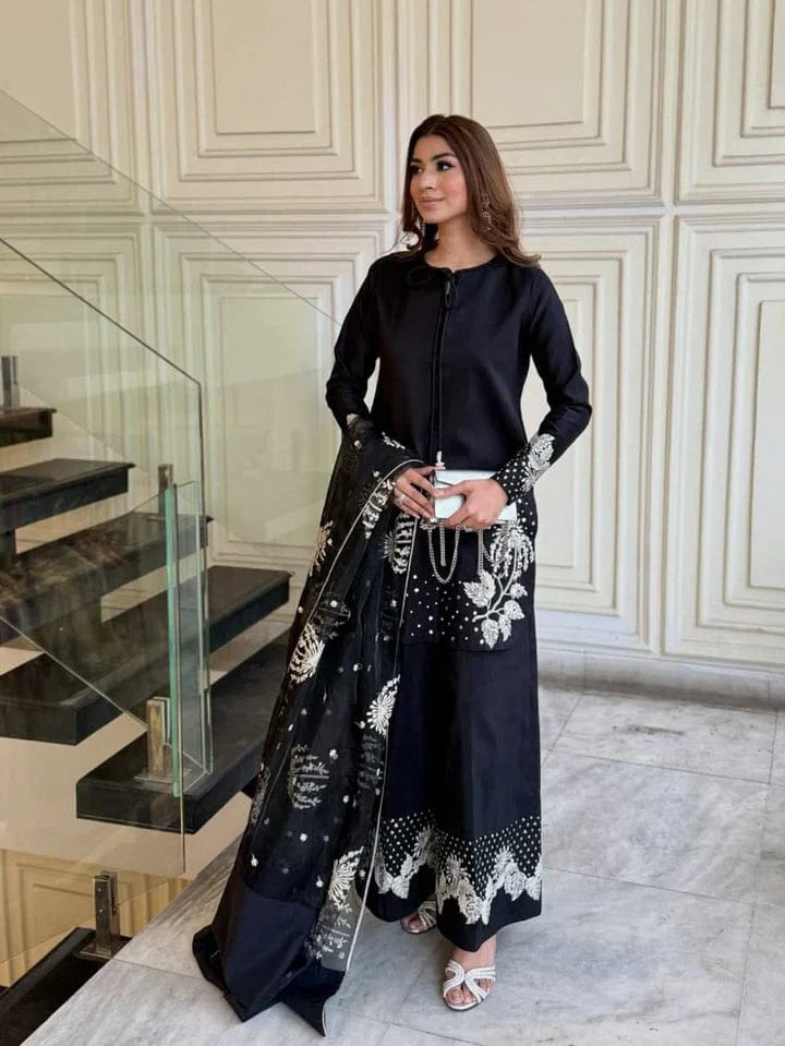 Zola Embroidered 3Pc