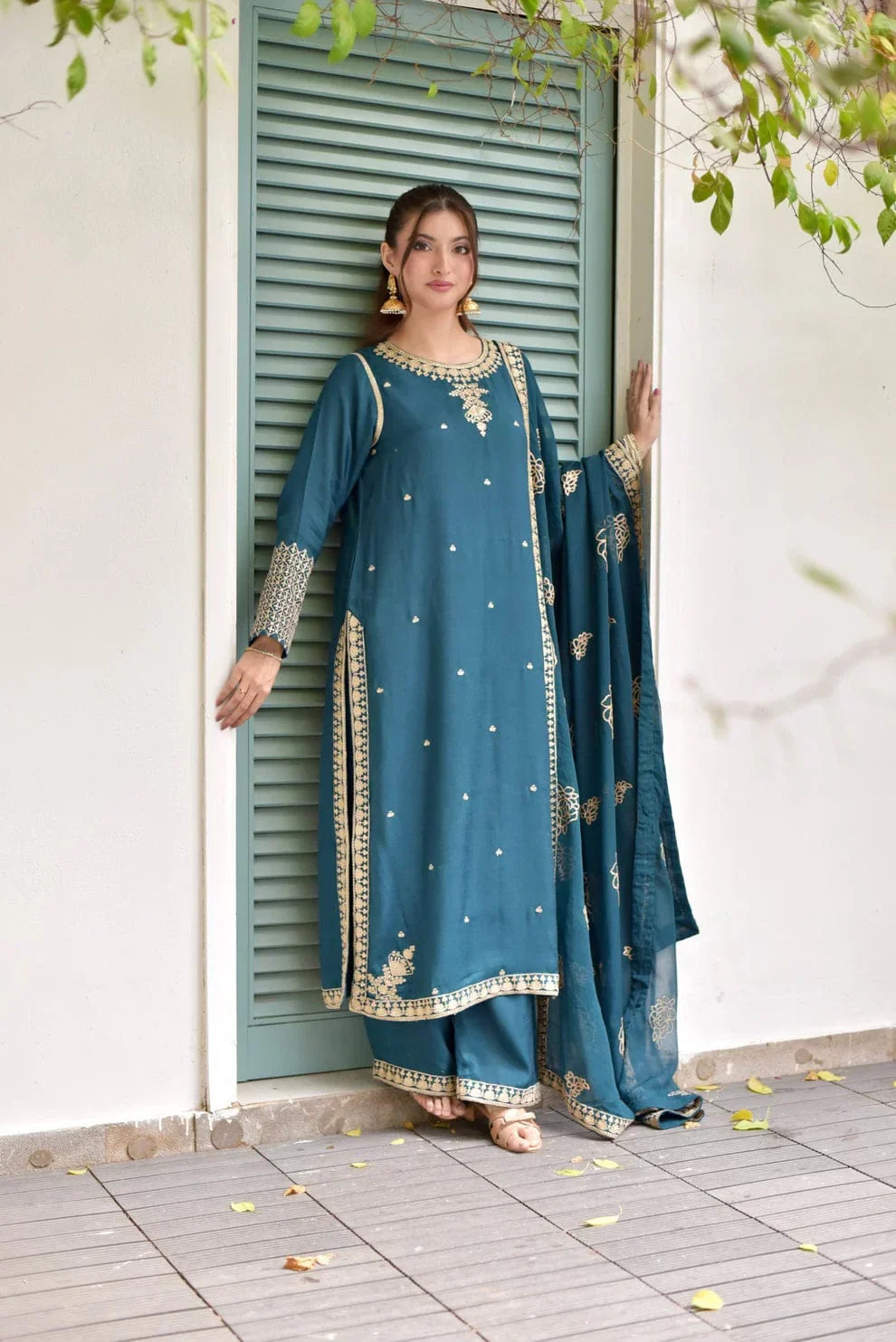 Yasmeen Embroidered 3Pc
