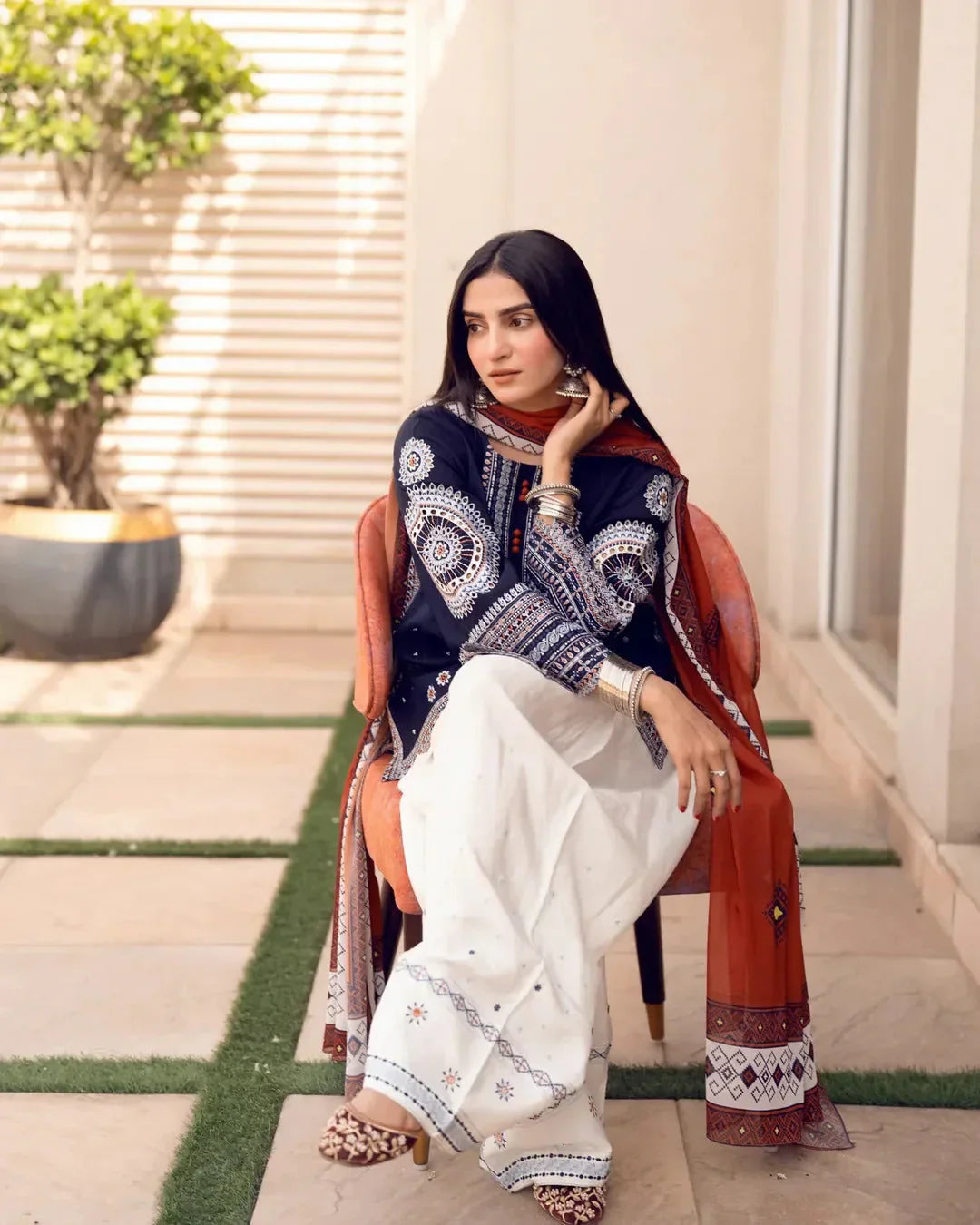 Ruhi Embroidered 3pc