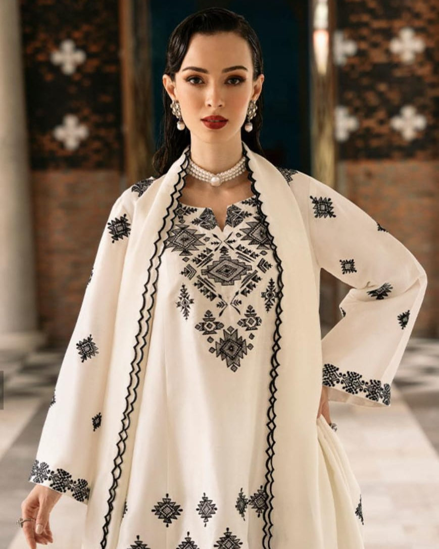 Elsa Embroidered 3pc