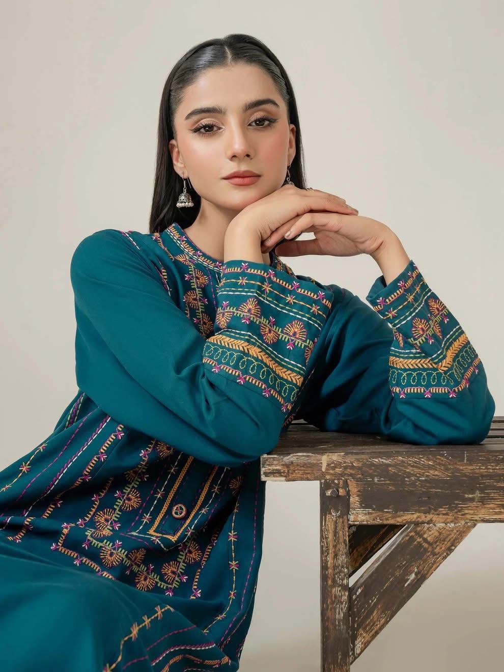 TEAL EMBROIDERED 2Pc