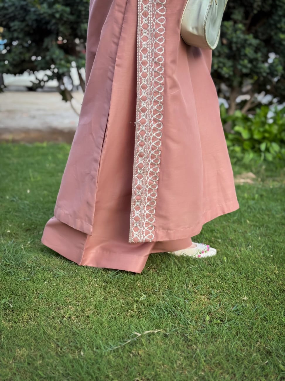Maria Embroidered 2pc