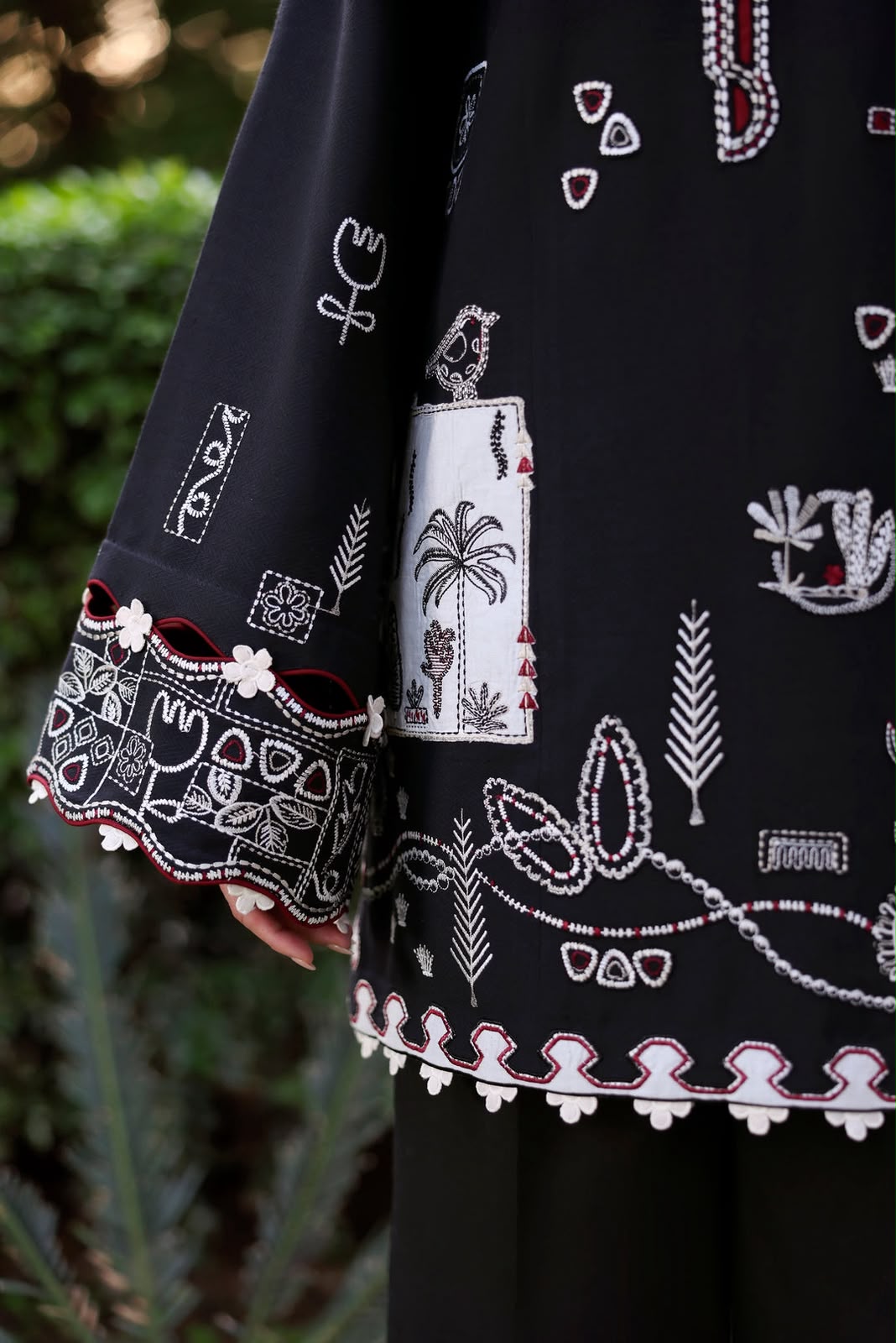 Luqaab Embroidered 3pc