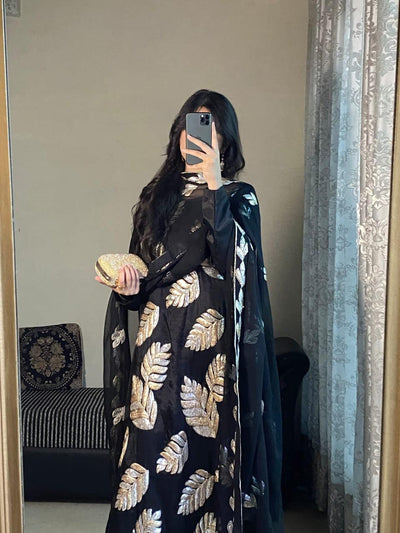 Zirwa Embroidered 3pc