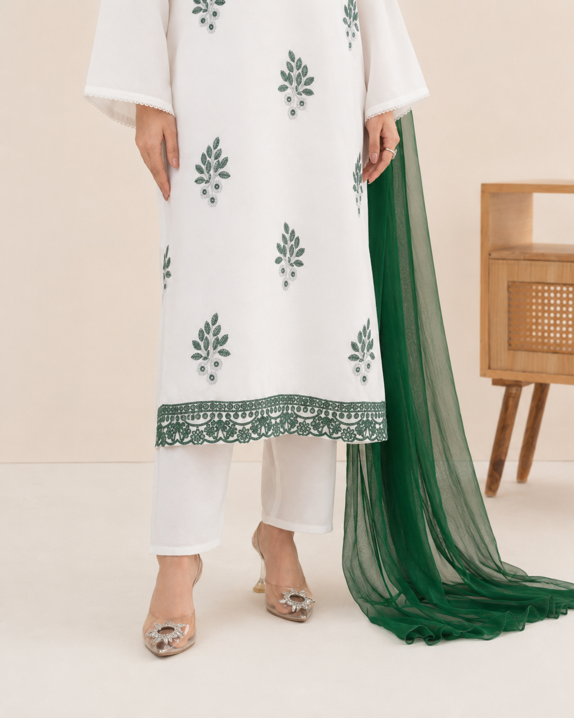 National Embroidered 3pc