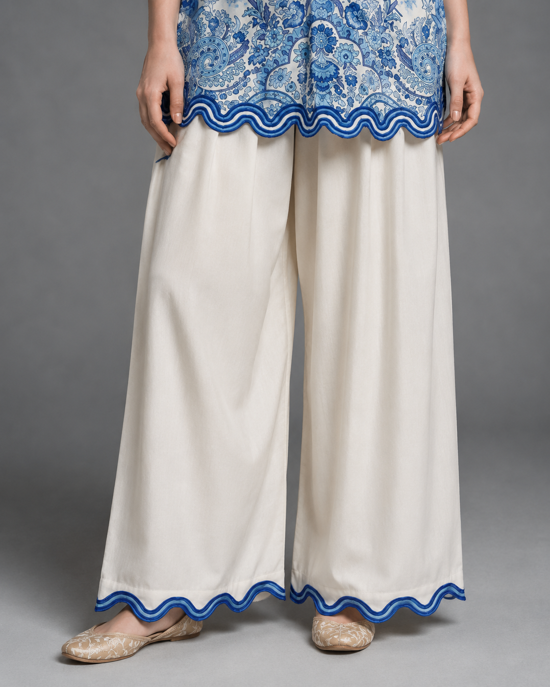 Sky Lid Embroidered 2pc