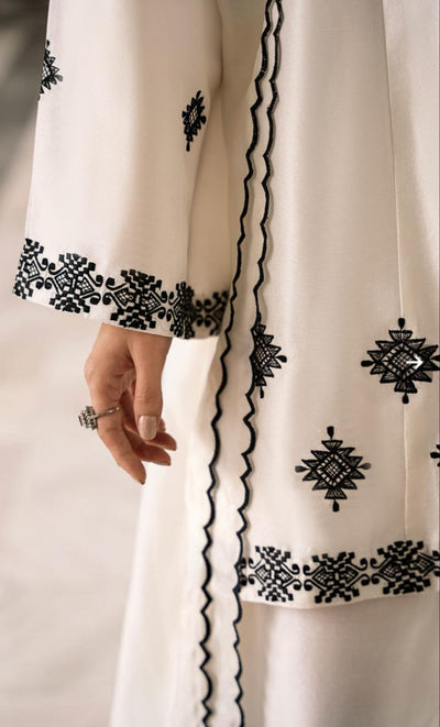 Elsa Embroidered 3pc