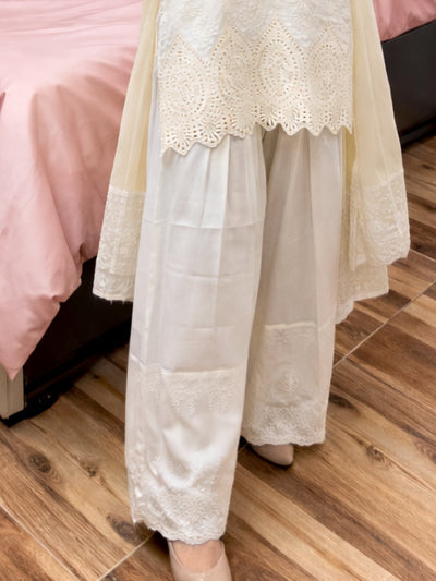 Tareeza Embroidered 3pc