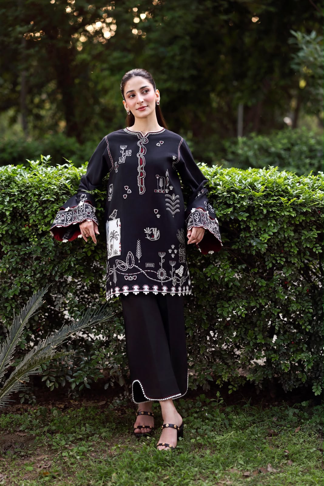 Luqaab Embroidered 3pc
